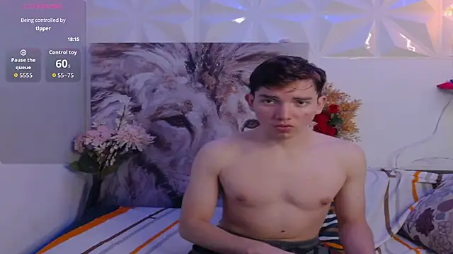 Oliver paris online show from November 15, 2025, 5:00 am