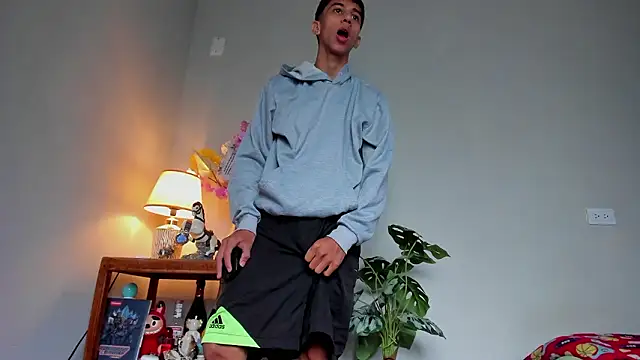 Snapshot of lucian_davii chatting on February 24, 2026, 2:40 pm lucian davii online show from February 24, 2026, 2:40 pm