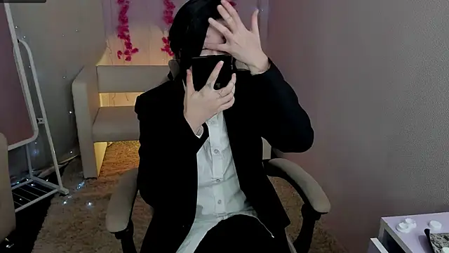 Snapshot of Hanako_Rey chatting on November 27, 2025, 1:33 pm Hanako Rey online show from November 27, 2025, 1:33 pm