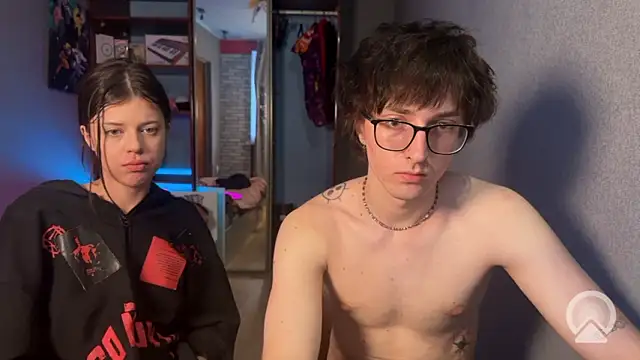 Snapshot of t_files_x chatting on February 3, 2026, 6:22 am t files x online show from February 3, 2026, 6:22 am