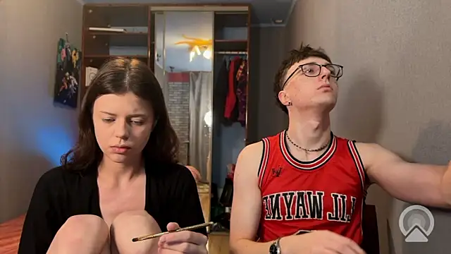 Snapshot of t_files_x chatting on February 9, 2026, 5:27 am t files x online show from February 9, 2026, 5:27 am