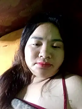 Bee-bgolden online show from December 22, 2025, 11:49 pm