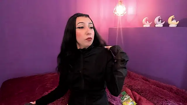 Snapshot of Isabella_Crofts chatting on February 26, 2026, 3:06 am Isabella Crofts online show from February 26, 2026, 3:06 am