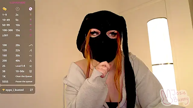 Josie Bunny online show from November 20, 2025, 8:26 am