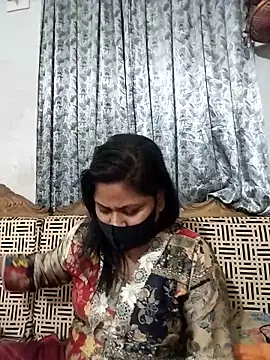 Snapshot of munni-506 chatting on March 13, 2026, 6:35 pm munni-506 online show from March 13, 2026, 6:35 pm