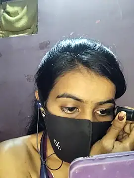 Snapshot of Thaper_Meera2 chatting on April 21, 2026, 2:03 am Thaper Meera2 online show from April 21, 2026, 2:03 am