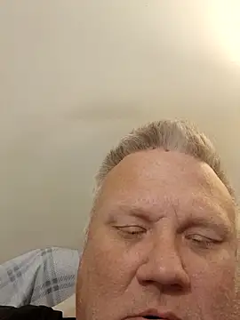 Snapshot of Jbirdb800 chatting on November 4, 2025, 12:53 pm Jbirdb800 online show from November 4, 2025, 12:53 pm