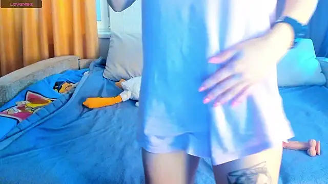 Eva purrr  online show from February 4, 2026, 10:32 am