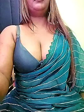 Snapshot of LoveLy-Soneya chatting on March 11, 2026, 10:26 pm LoveLy-Soneya online show from March 11, 2026, 10:26 pm