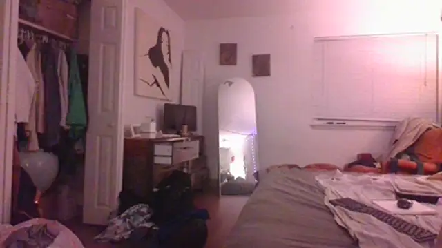 Redriddinghood8 online show from December 3, 2025, 6:47 am