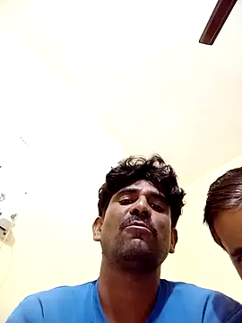 Redhotrose couple online show from November 14, 2025, 3:05 pm