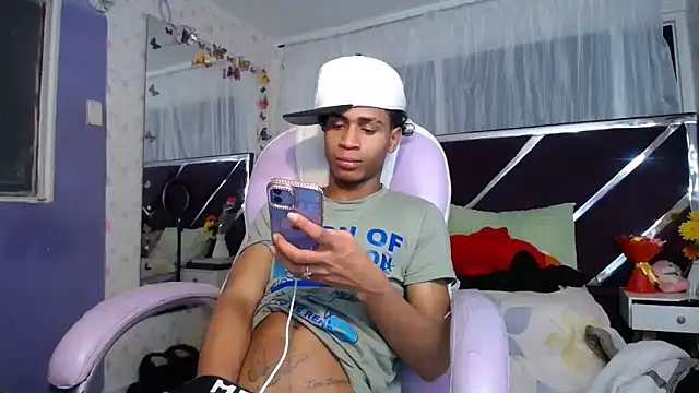 Santy bigcock 01 online show from June 15, 2026, 5:40 am