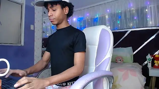 Santy bigcock 01 online show from May 24, 2026, 4:07 pm
