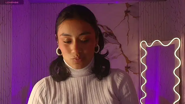 Snapshot of PEACHY_TAY chatting on April 15, 2026, 11:59 am PEACHY TAY online show from April 15, 2026, 11:59 am