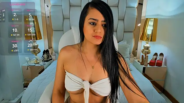 Bella  carther online show from May 22, 2026, 1:09 pm
