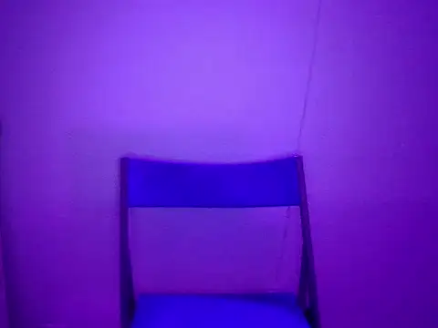 nikolasnik50 online show from November 6, 2025, 9:52 pm