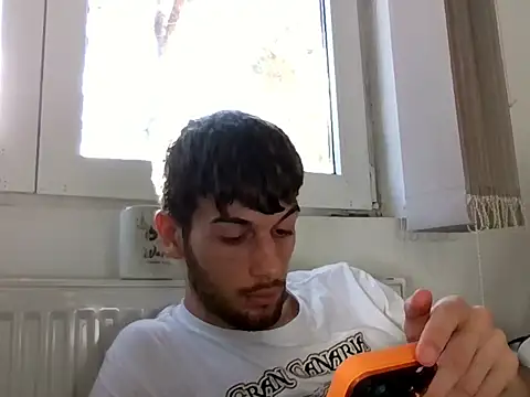 nikolasnik50 online show from December 18, 2025, 11:03 am