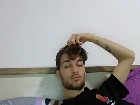 nikolasnik50 online show from January 14, 2026, 5:22 am