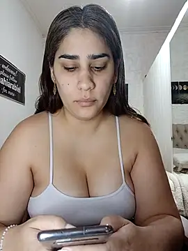 Snapshot of nahiarabiel33 chatting on April 29, 2026, 5:30 pm nahiarabiel33 online show from April 29, 2026, 5:30 pm