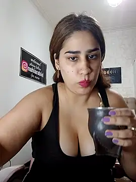 Snapshot of nahiarabiel33 chatting on April 18, 2026, 9:04 pm nahiarabiel33 online show from April 18, 2026, 9:04 pm