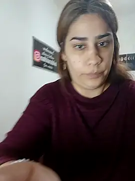 Snapshot of nahiarabiel33 chatting on May 4, 2026, 7:28 pm nahiarabiel33 online show from May 4, 2026, 7:28 pm