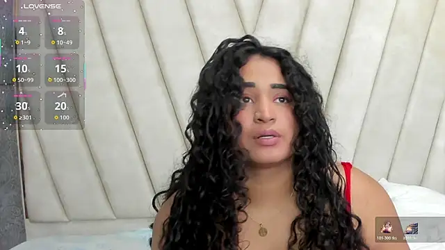 Snapshot of alana-silva chatting on April 4, 2026, 12:17 am alana-silva online show from April 4, 2026, 12:17 am