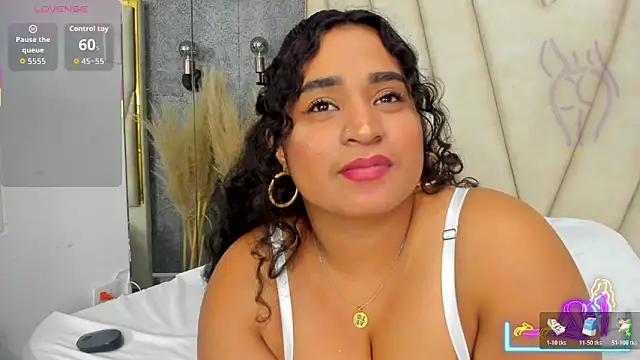 Snapshot of alana-silva chatting on April 9, 2026, 6:19 am alana-silva online show from April 9, 2026, 6:19 am