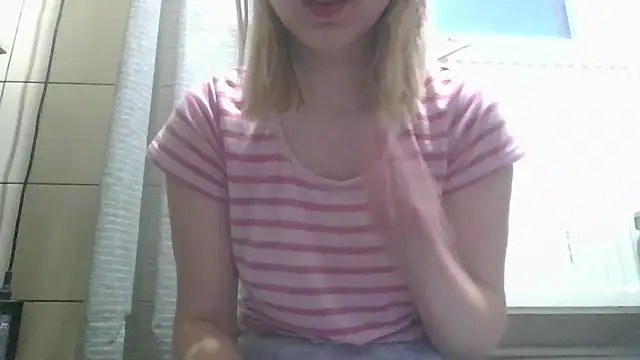 dirty sasha00 online show from May 9, 2026, 2:37 am