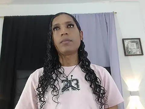 MiaCoock online show from November 10, 2025, 1:05 pm