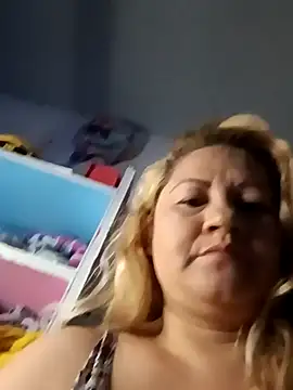 Karoline milf hot online show from December 21, 2025, 4:25 am