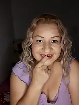 Karoline milf hot online show from November 12, 2025, 3:43 am