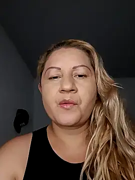 Karoline milf hot online show from December 19, 2025, 4:27 am