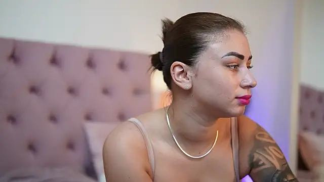 AmeliaJupiter online show from January 5, 2026, 8:01 pm