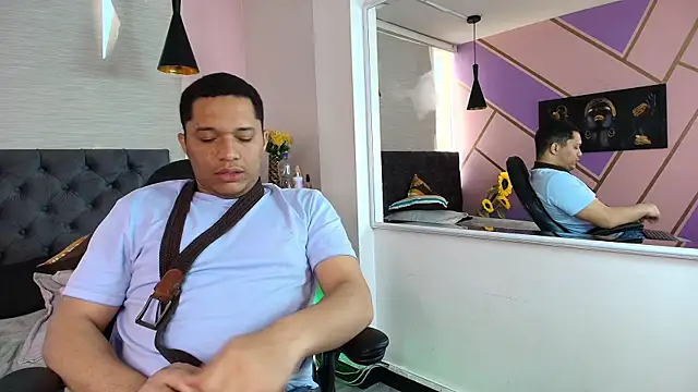 Snapshot of Kai_santos_ chatting on November 8, 2025, 9:29 pm Kai santos online show from November 8, 2025, 9:29 pm