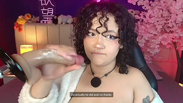 Snapshot of _sarahRose chatting on May 16, 2026, 4:44 am sarahRose online show from May 16, 2026, 4:44 am