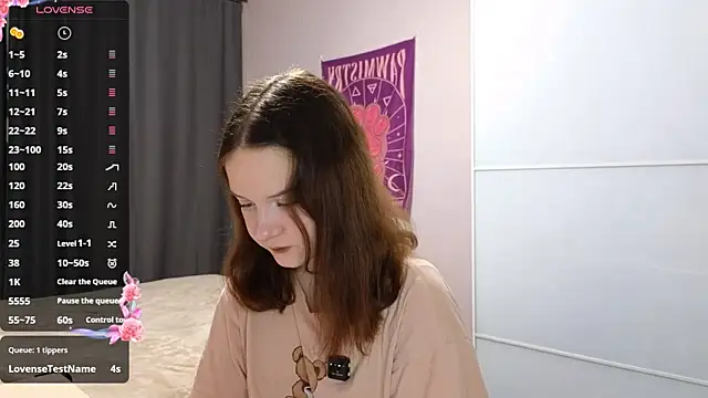AlissaGerardo online show from May 6, 2026, 1:04 pm