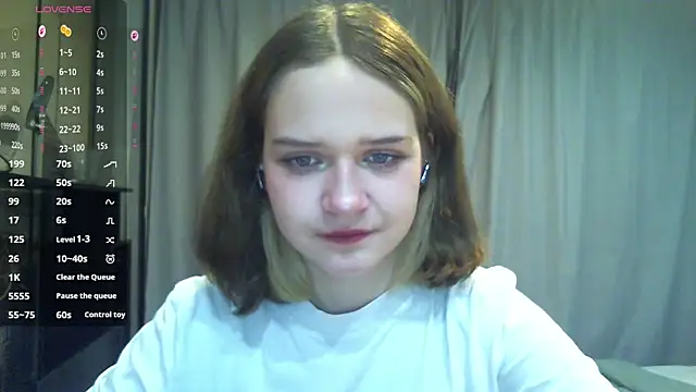 AlissaGerardo online show from December 5, 2025, 2:04 pm