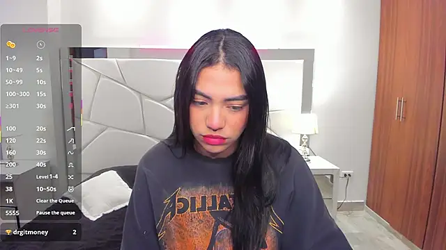 emma connor1 online show from November 26, 2025, 11:43 am