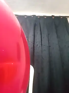 Stephanie1319 online show from November 15, 2025, 6:56 pm