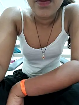 Isha kumari 69 online show from February 26, 2026, 4:40 pm