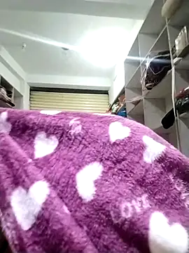 Snapshot of Hami705 chatting on November 8, 2025, 3:15 pm Hami705 online show from November 8, 2025, 3:15 pm