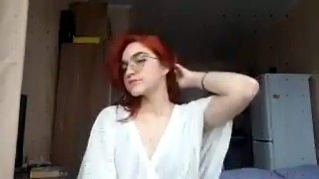 AnnikaDidomenico online show from November 7, 2025, 8:41 am