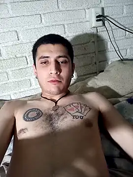 ale-hot21 online show from November 6, 2025, 5:11 am