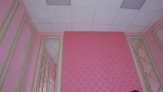 Snapshot of Ruby_de_Cherry chatting on February 6, 2026, 12:12 pm Ruby de Cherry online show from February 6, 2026, 12:12 pm