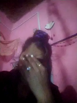 Hott minesh online show from November 13, 2025, 5:17 pm