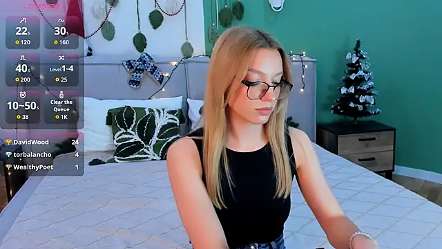 CindyMoriLove online show from January 5, 2026, 5:27 pm