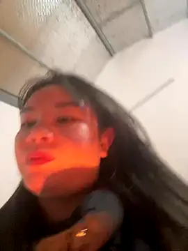 Snapshot of Dilen_7533 chatting on December 18, 2025, 9:25 am Dilen 7533 online show from December 18, 2025, 9:25 am