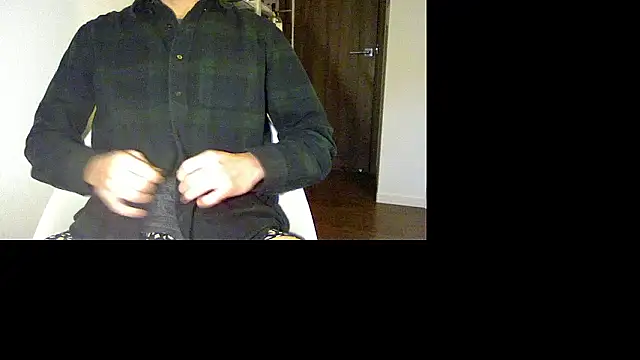 Snapshot of Taro070 chatting on November 9, 2025, 12:47 am Taro070 online show from November 9, 2025, 12:47 am