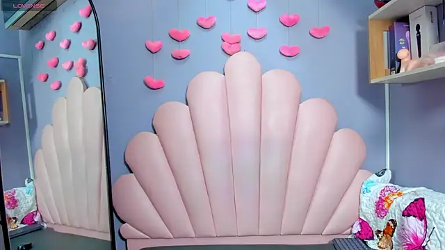 luci miller online show from February 11, 2026, 3:17 am