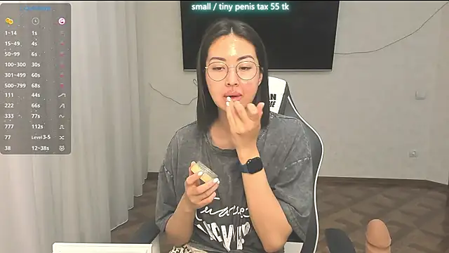 SofiaNour online show from May 29, 2026, 5:52 pm